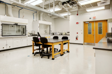 Chemical and fume hood support lab