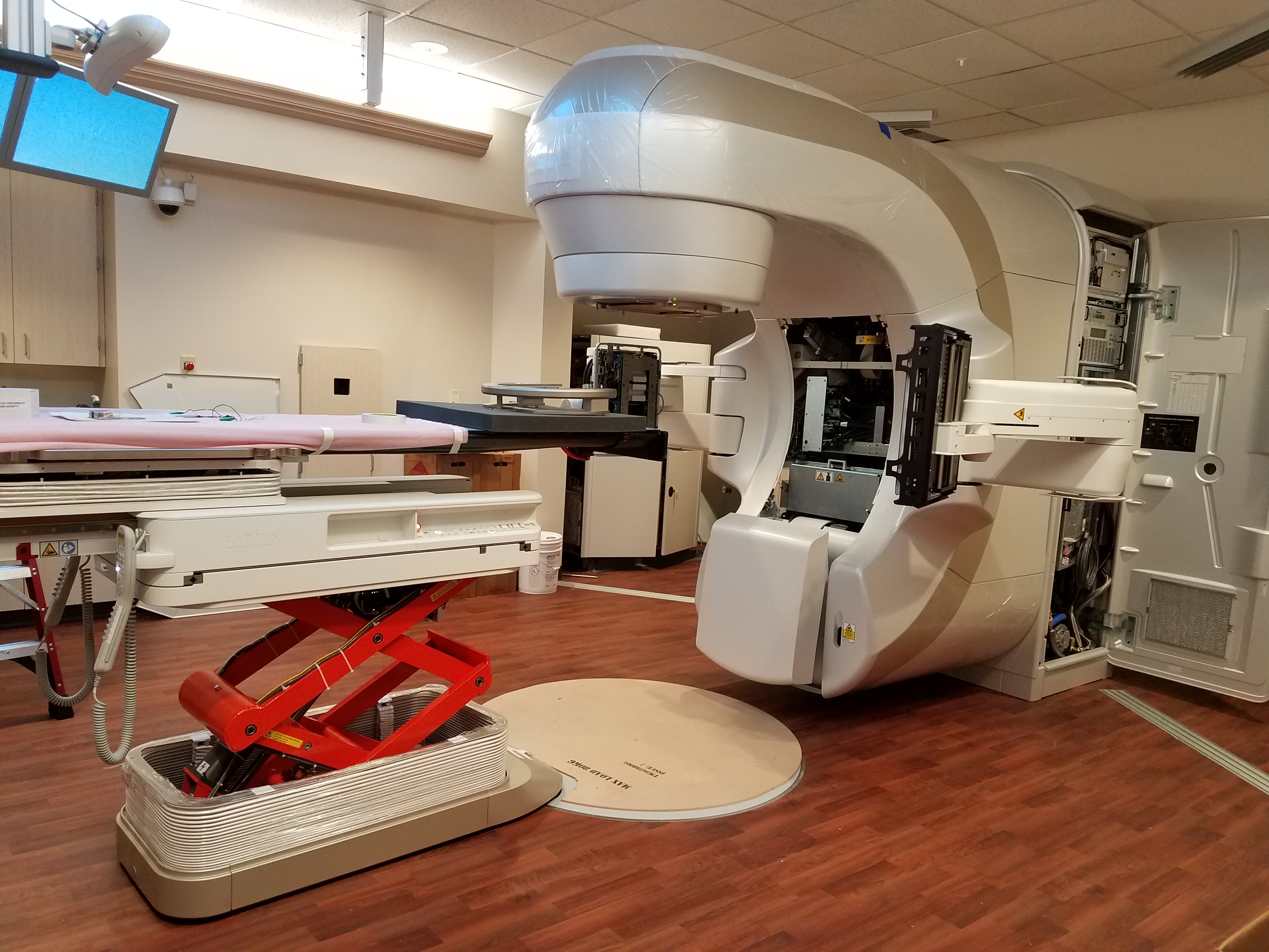 Trinity Medical Center Linear Accelerator,-Moline